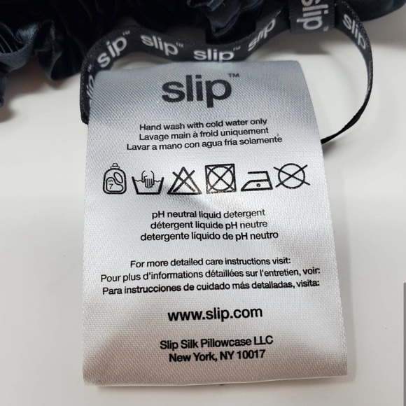 Slip Pure Silk Hair Wrap in Black - Picture 2 of 4